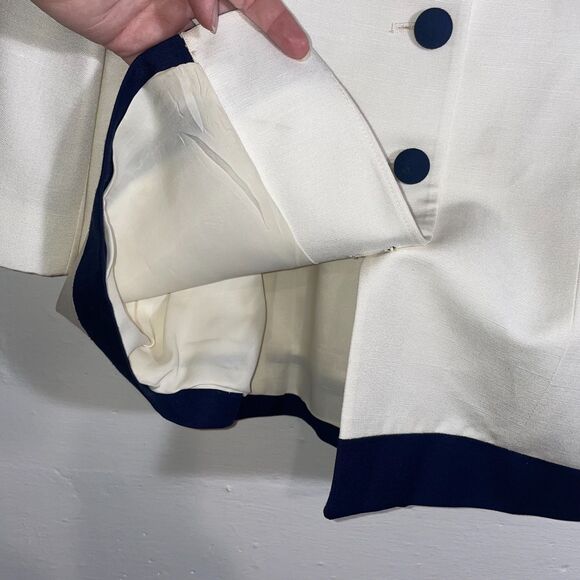 Vintage Christian Dior Cream and Navy Blazer Size 10 Elegant Classic Minimalist - Picture 5 of 12